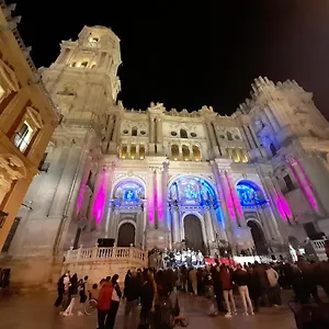 https://picasso-carreteria-history-center.hotelsinnerja.org