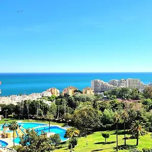 https://acogedorapartamentopiscina-vistas-terraza.hotelsinnerja.org